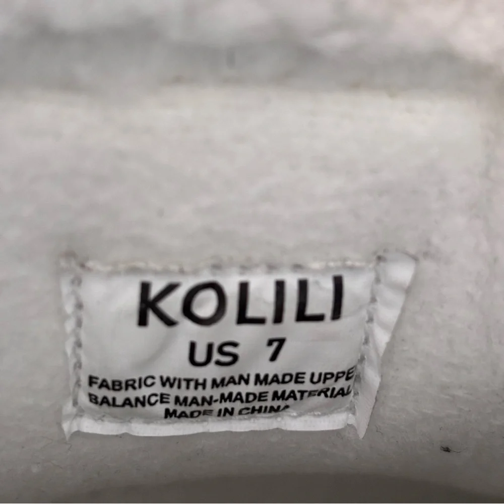 Kolili Duck Inspired Gray and Black Winter Boots Size 7 EUC Waterproof Insulated